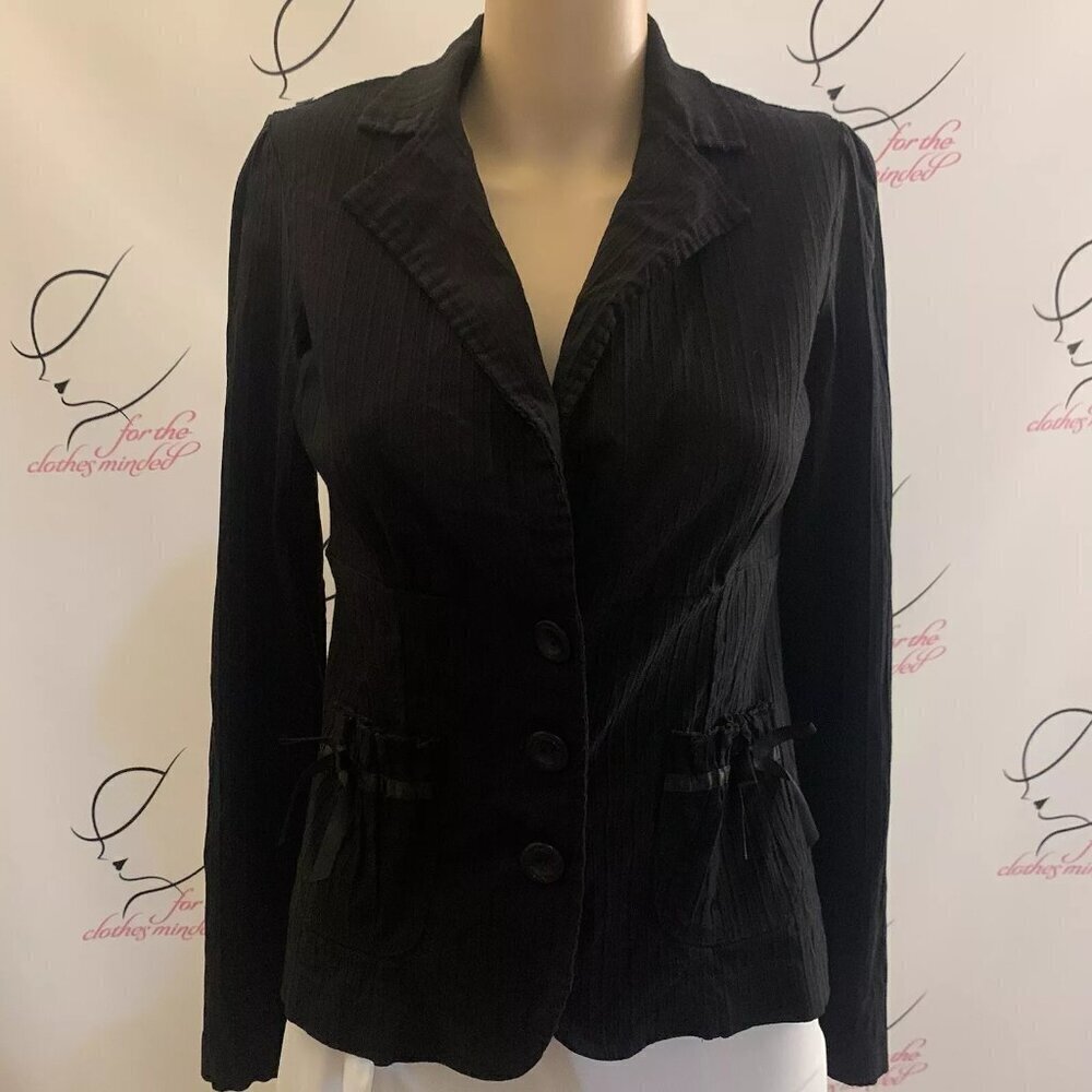 Vanity. Sz XS-S. Black Stretchy Textures Feminine Jacket. Ribbon Details. B86